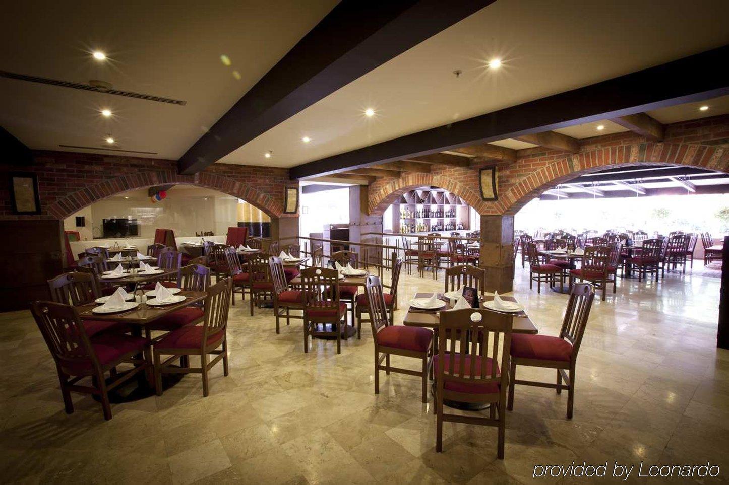 Krystal Urban Aeropuerto Ciudad De Mexico Cidade do México Restaurante foto